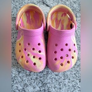 Pink & yellow marbled toddler crocs